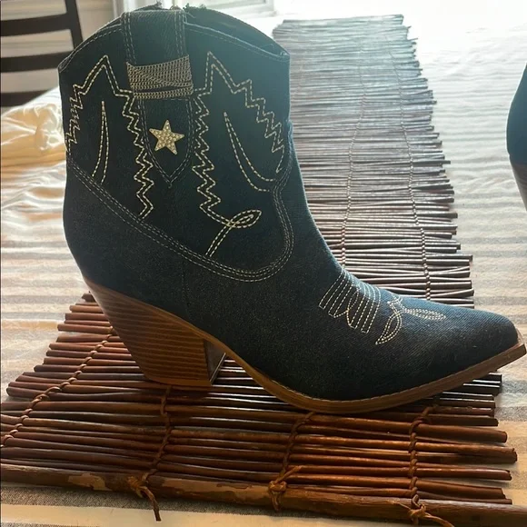 Women's denim Western Ankle Boots - Picture 2 of 6